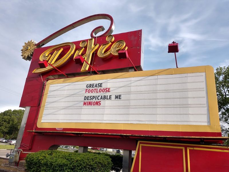 Dixie Twin Drive-In, Dayton