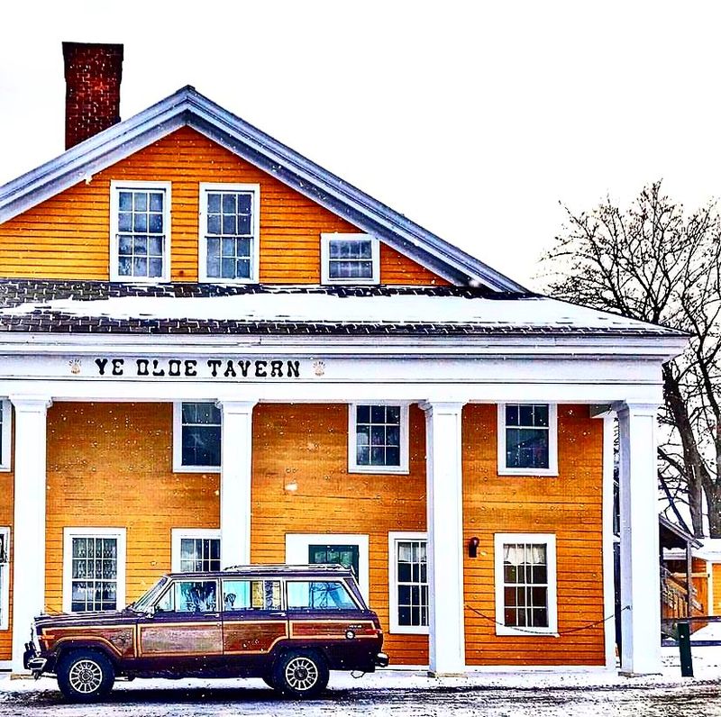 Ye Olde Tavern – Manchester Center