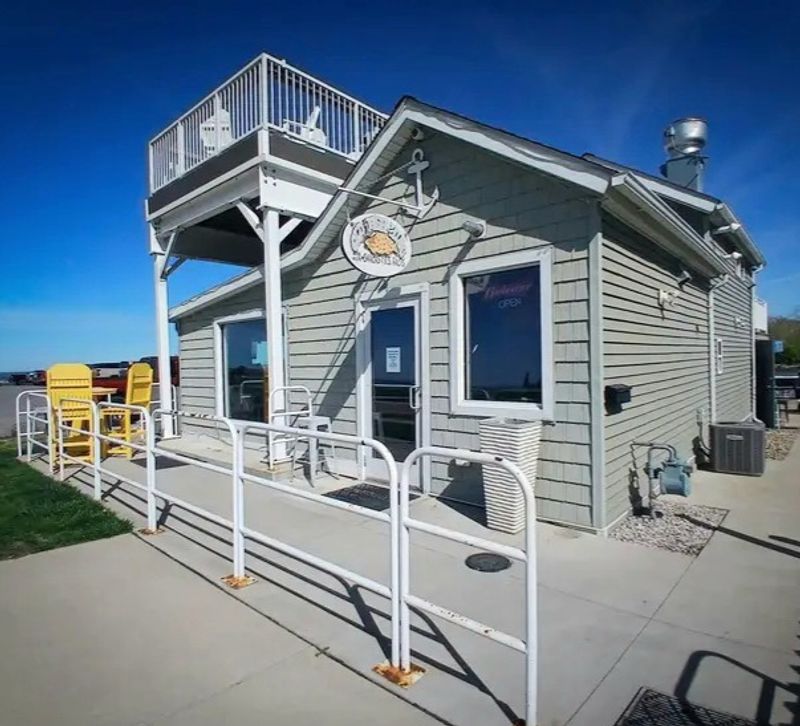 Old Fish House, Huron