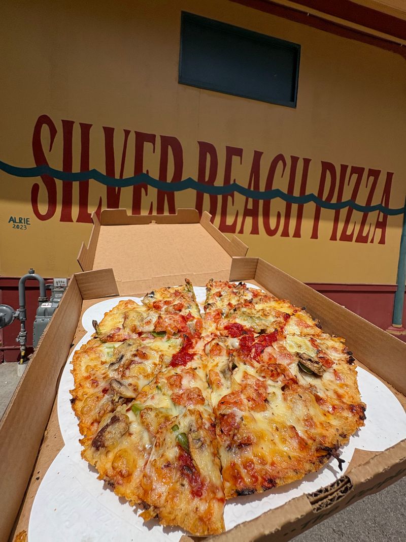 Silver Beach Pizza, St. Joseph