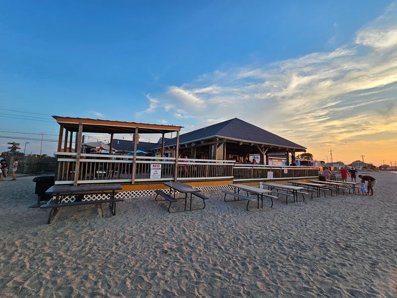 Dock's Beach House Restaurant, Port Clinton Dock's Beach House Restaurant, Port Clinton