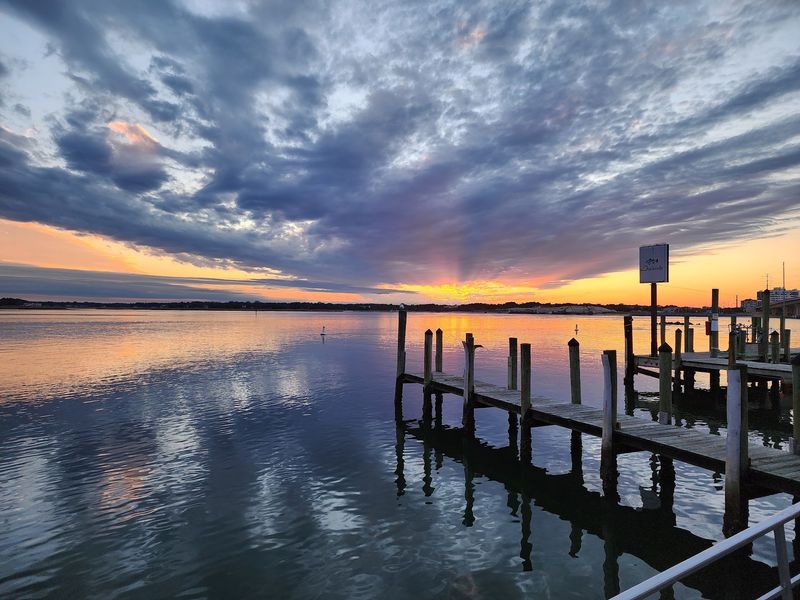 Dockside Seafood And Fishing Center