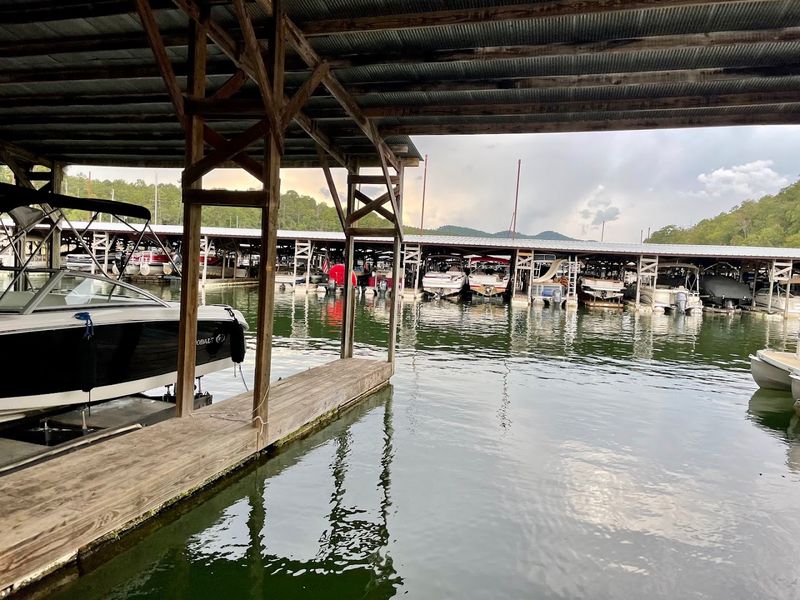 Dockside Views With A Slow-Lake Feel Dockside Views With A Slow-Lake Feel
