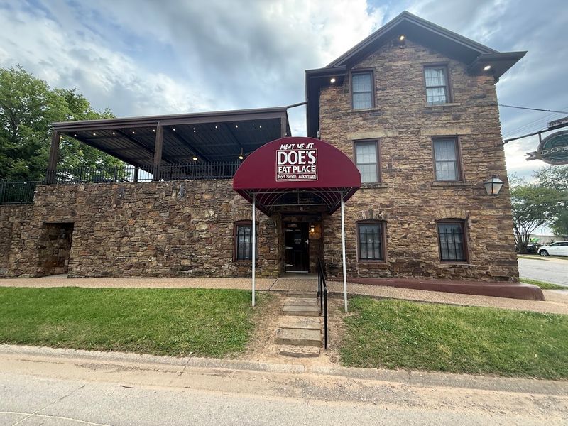 Doe's Eat Place, Fort Smith Doe's Eat Place, Fort Smith