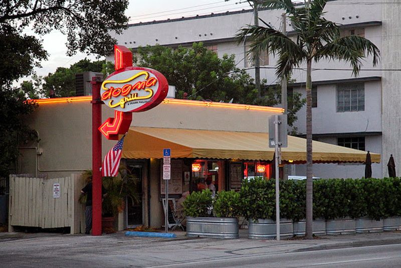 Dogma Grill, Miami