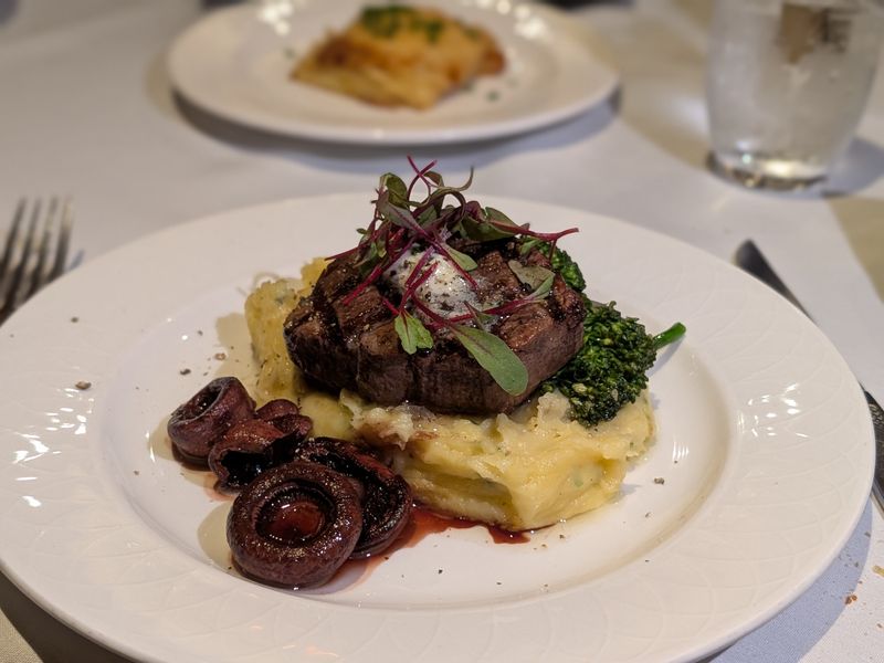 The Landmark Prime Rib at Warwick Melrose – Dallas