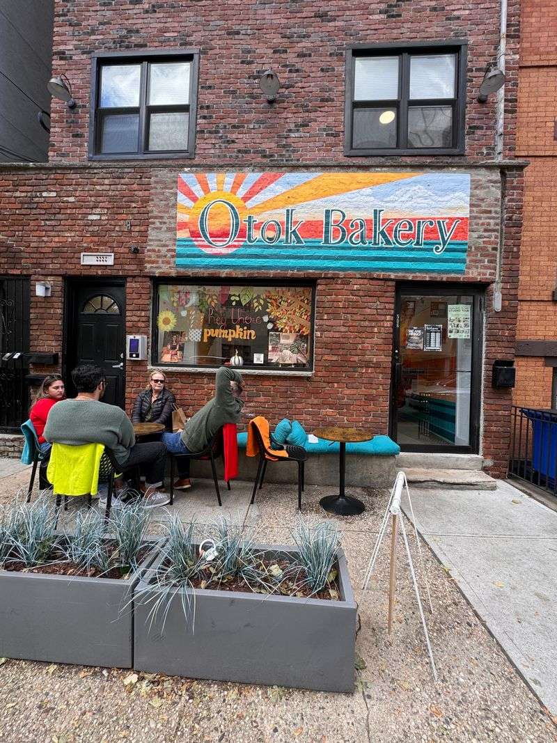 Otok Bakery, Hoboken