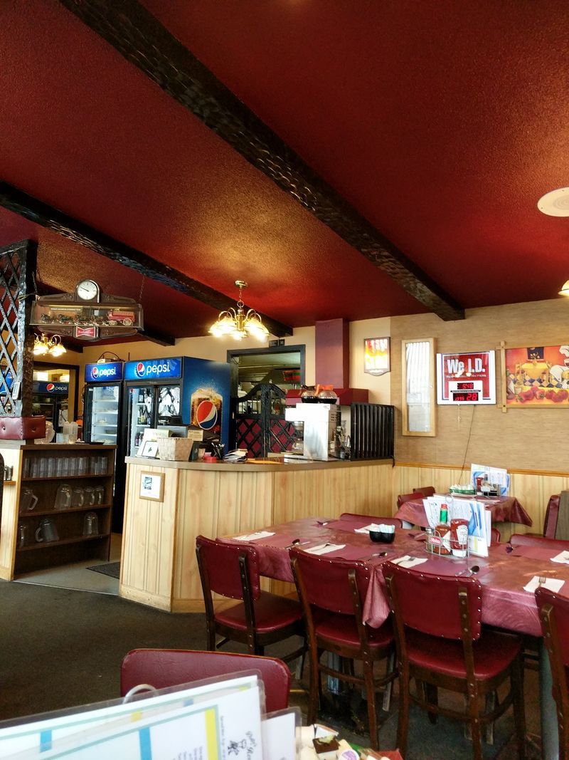 Dolly's Restaurant, Frenchville
