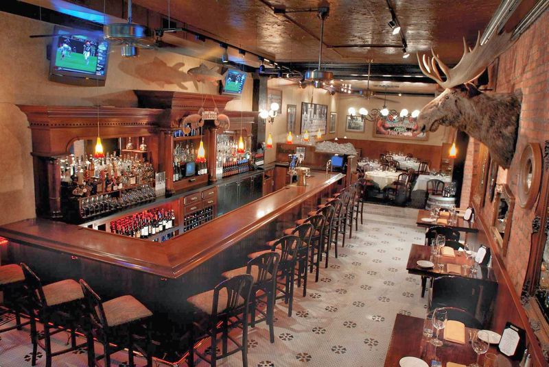 Salmon Dave's Pacific Grille, Rocky River