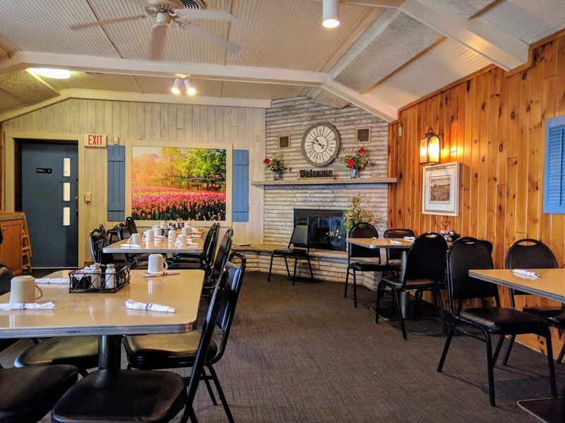 The Wooden Shoe Restaurant, Holland