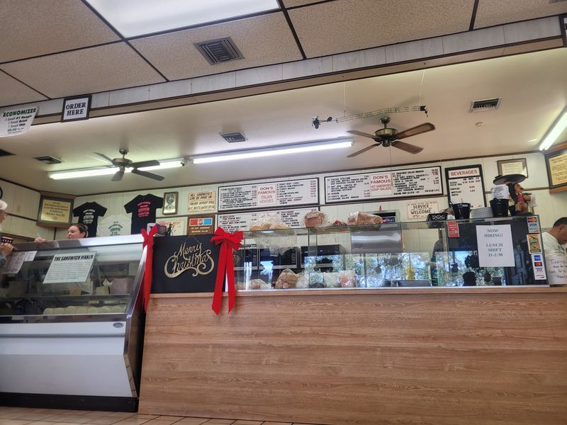 Don's Famous Hoagies, Melbourne