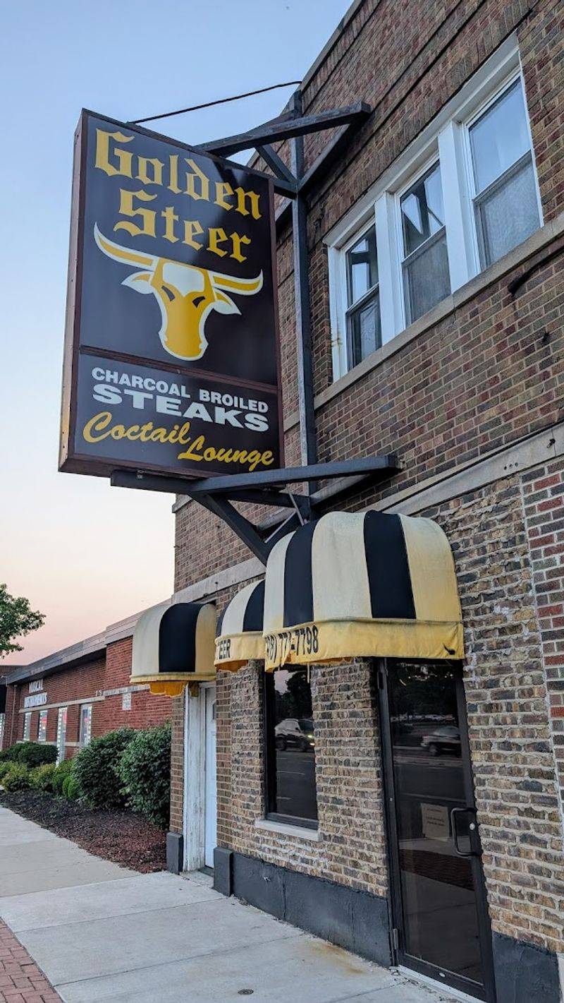 An Old-School Steakhouse Feel