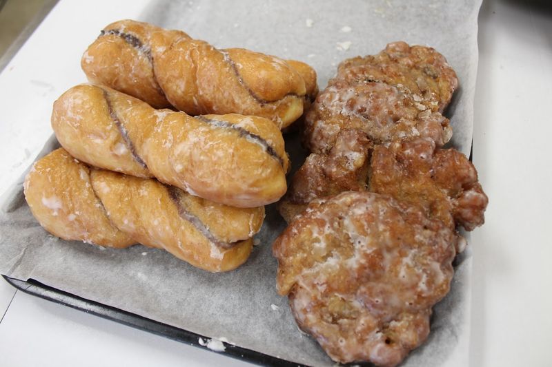 Apple Fritters Worth Rerouting Your Whole Drive