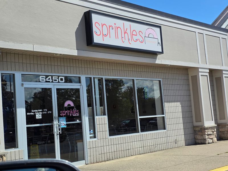 Sprinkles Donut Shop, Hudsonville