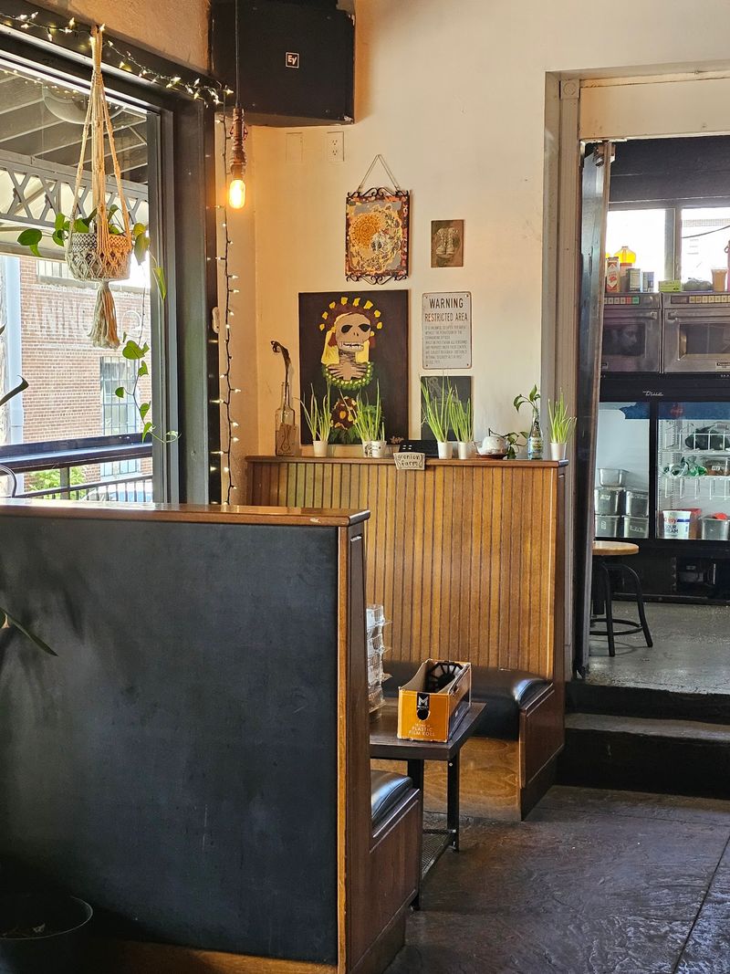 Doomsday Coffee & Roasterie, Fayetteville