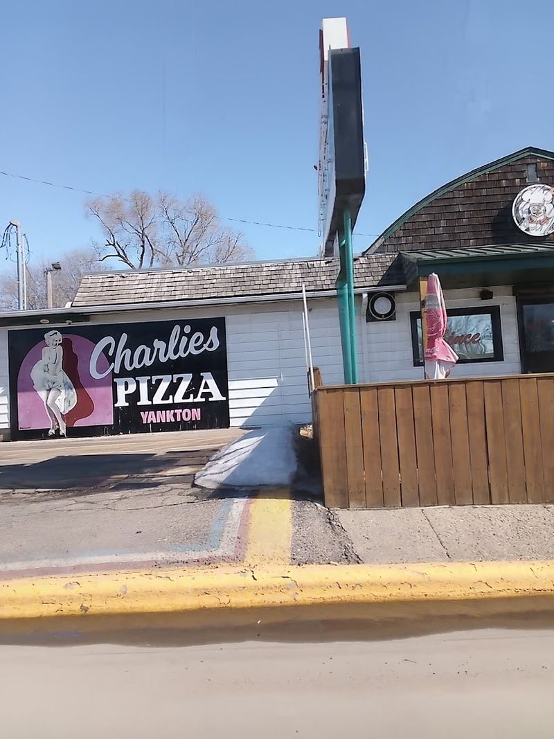 Charlie's Pizza House