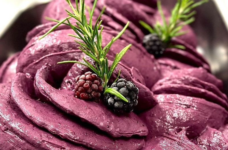 Marionberry Lavender Crumble