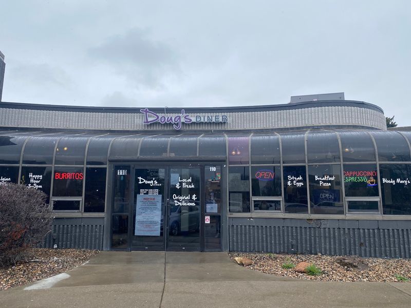 Doug's Day Diner, Loveland