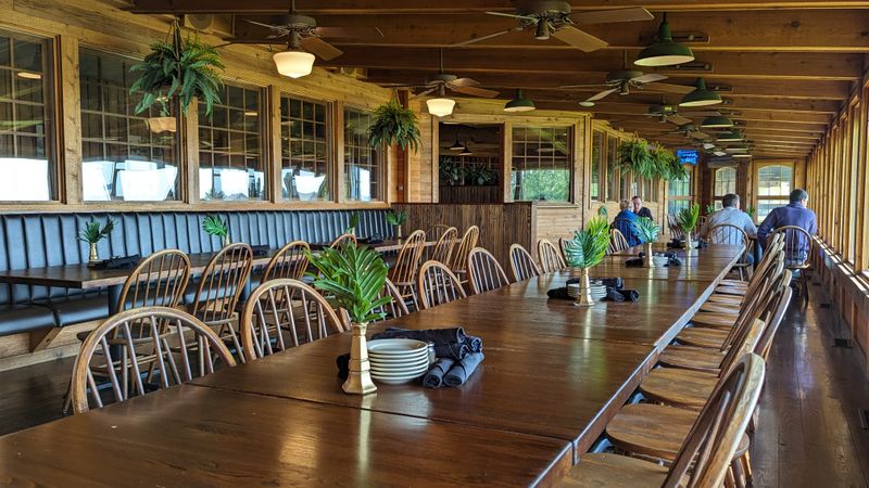 Jonah's Seafood House – East Peoria