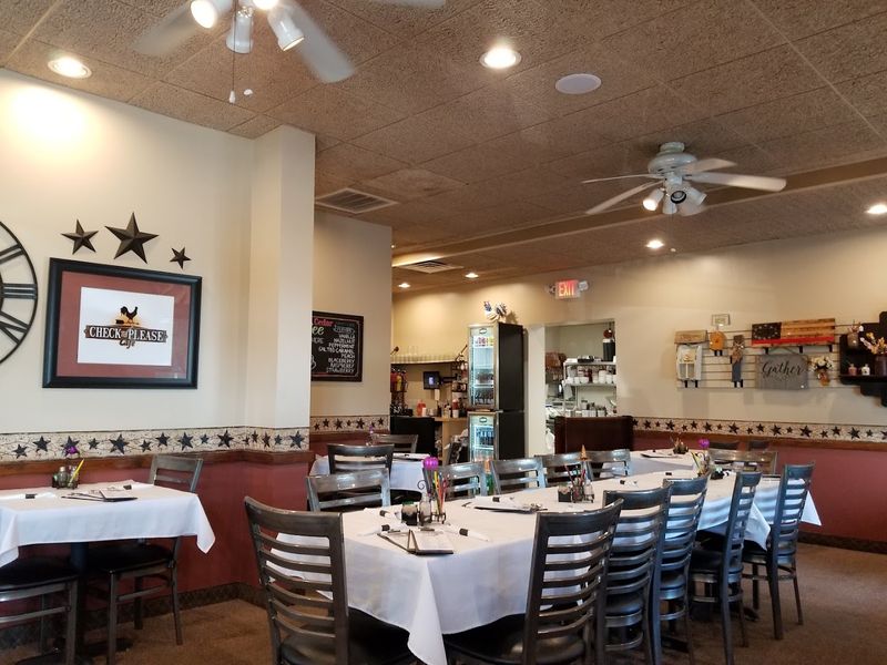 Check Please Cafe, Grafton