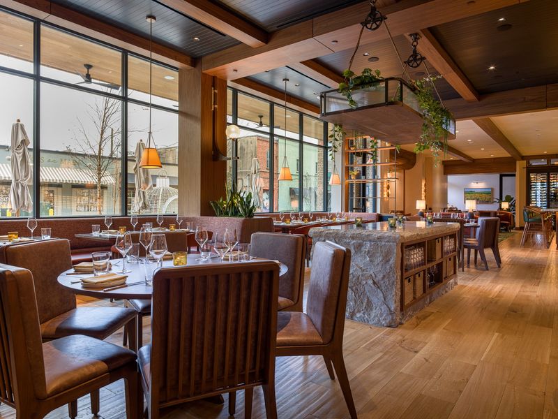 Downtown Energy Sets The Tone For Dinner
