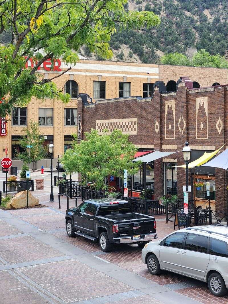Downtown Makes Running Errands Feel Like A Day Out Downtown Makes Running Errands Feel Like A Day Out