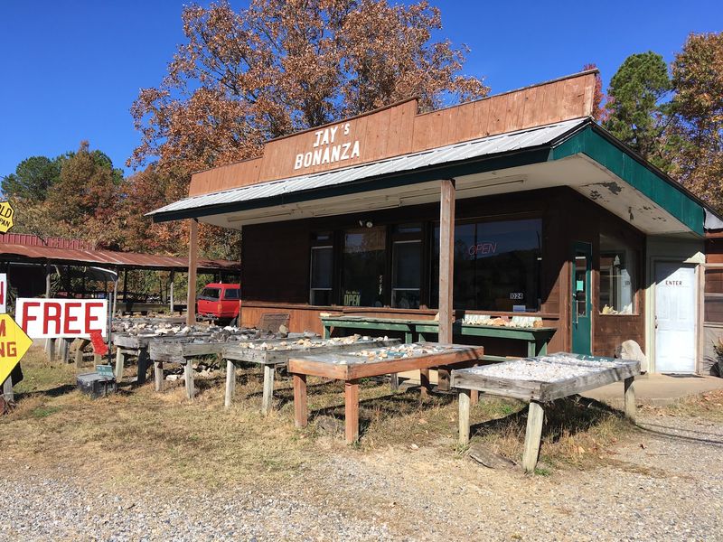 Downtown Sparkles With Quartz Finds