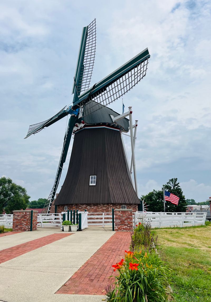 Windmill Cultural Center