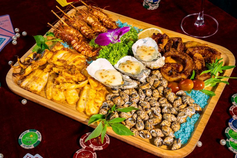 Season’s Buffet At Turtle Creek Casino & Hotel, Williamsburg