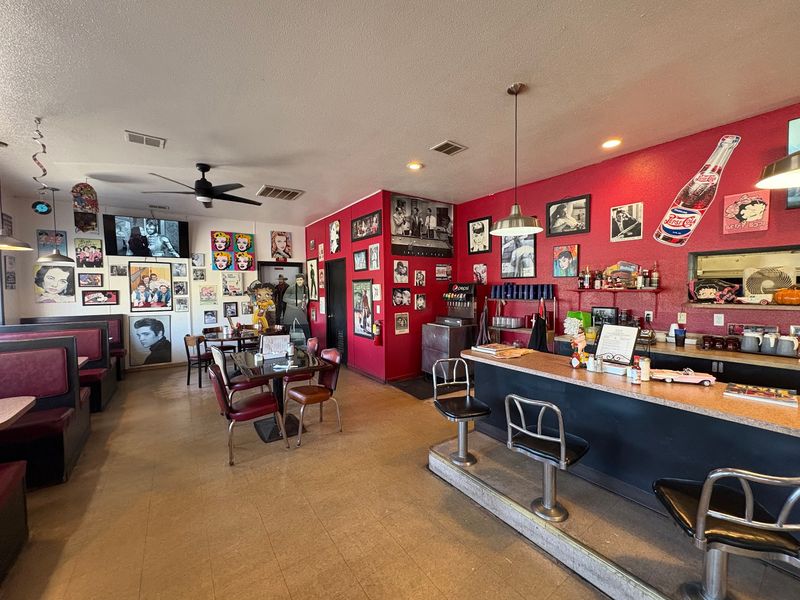 Drift Inn 50's Diner