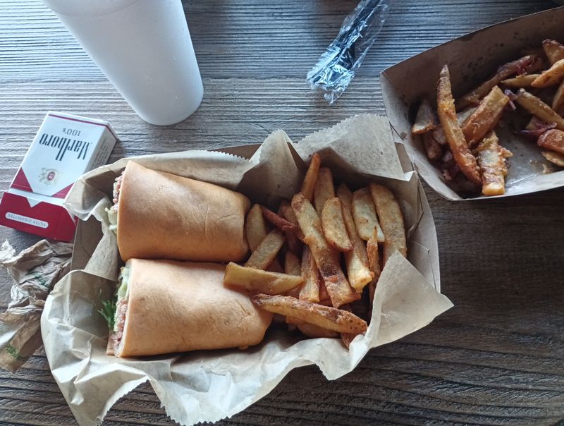 Rowena Landing Restaurant – Lake Cumberland State Resort Park, Jamestown