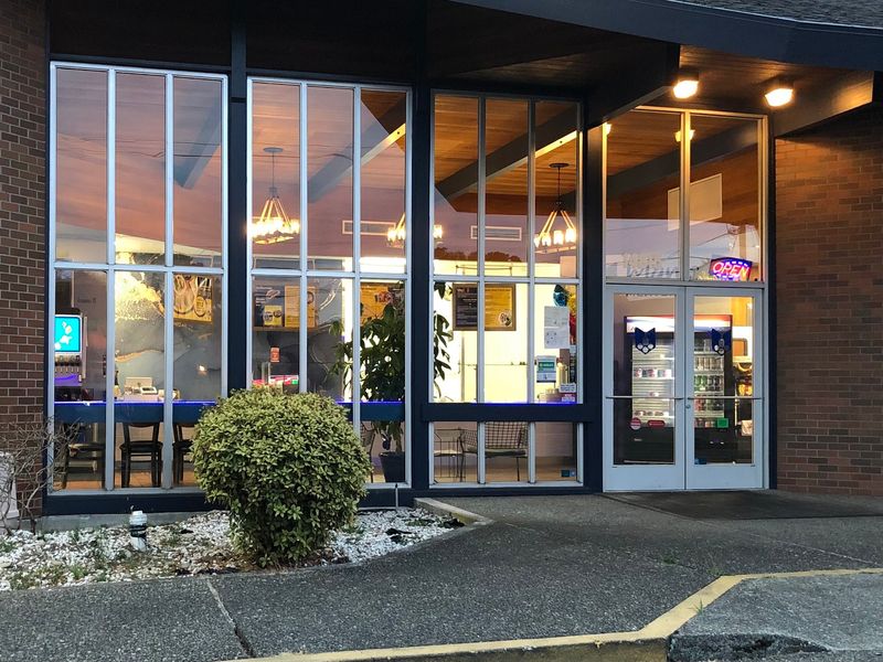Drive-Thru, Dine-In, and Everything Between Drive-Thru, Dine-In, and Everything Between