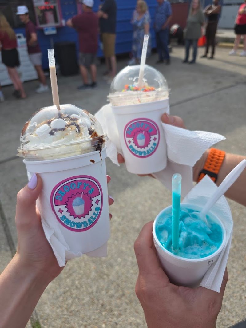 Droopy's Snowballs