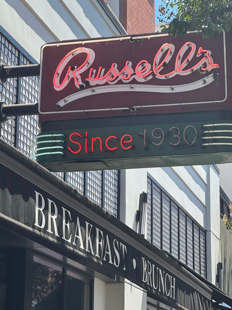 Russell's – Pasadena