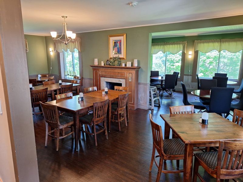 DuBois' Restaurant, Madawaska