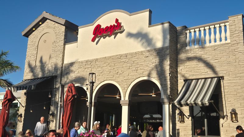 Joey's Pizza & Pasta House – Marco Island, Florida
