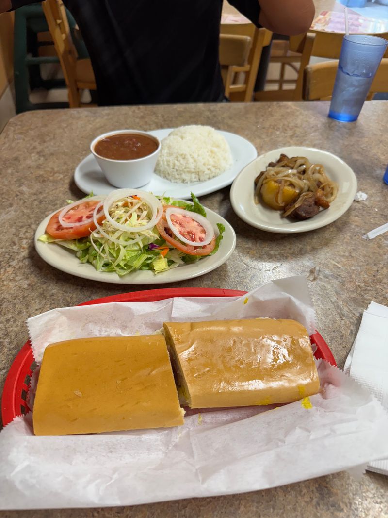 La Famosa Cafeteria – Miami (Wynwood)