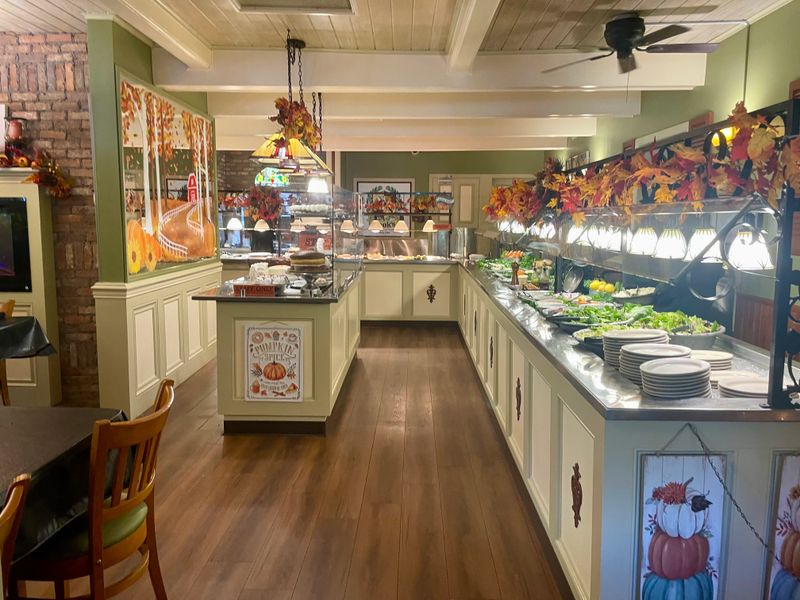 Cook's Buffet, Café & Bakery – DeLand