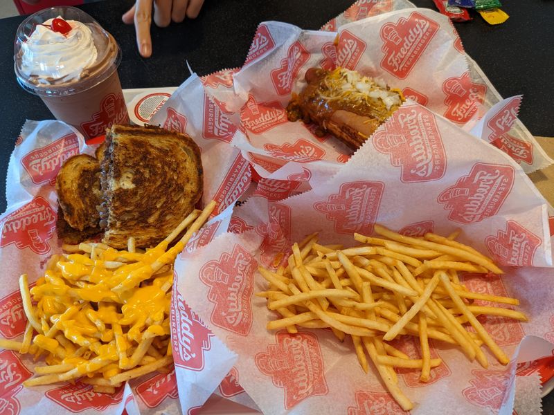 Freddy’s Frozen Custard & Steakburgers – Orlando (Vineland Avenue)