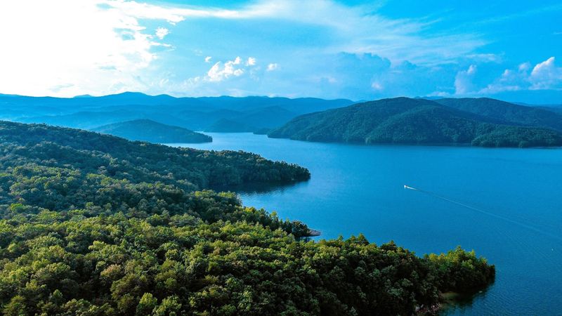 Duke Power Built This Lake On Purpose