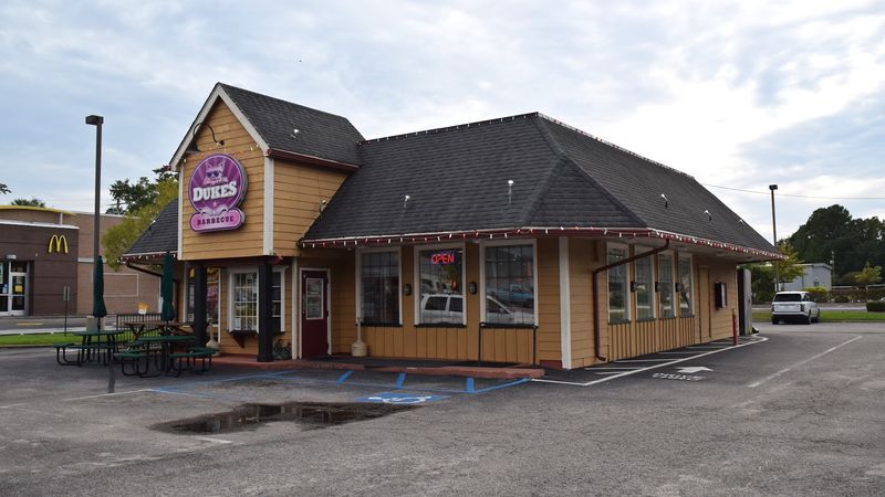 Dukes BBQ (Charleston)