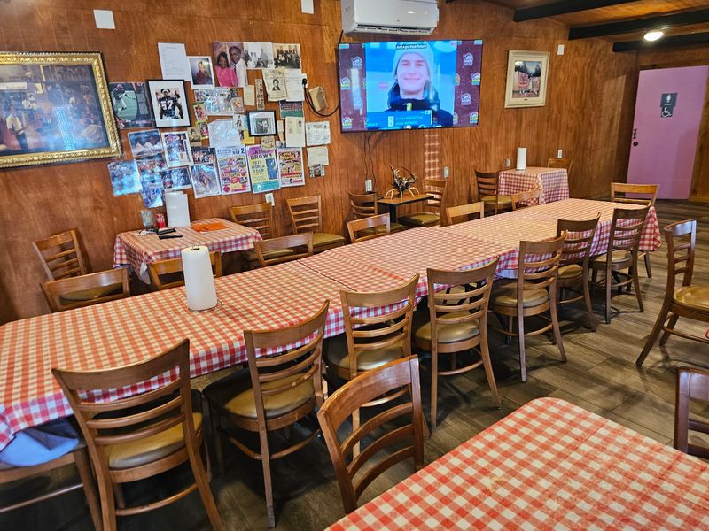 Duke's Bar-B-Que