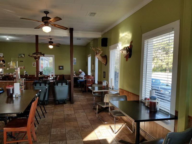 Dukes Bar-B-Que (Ridgeville)