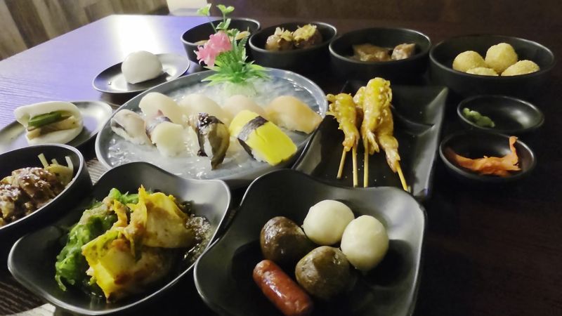 Dumplings Make Room For Non-Sushi Fans Dumplings Make Room For Non-Sushi Fans