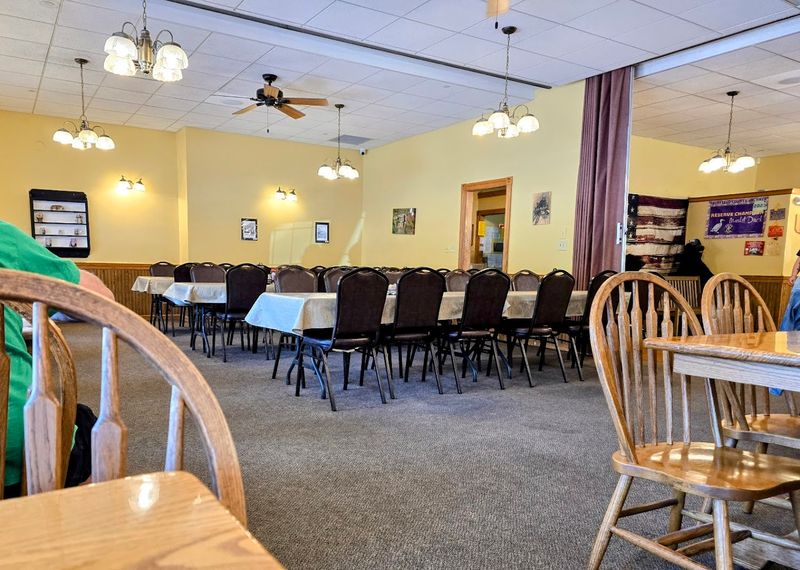 The Olde Dutch Restaurant, Logan