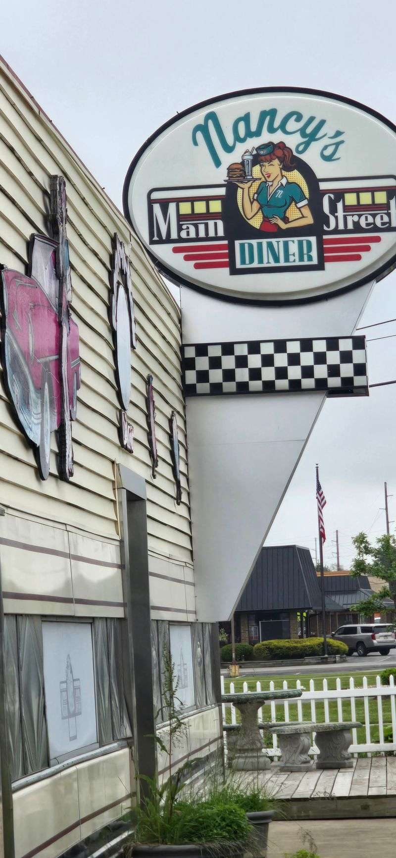 Nancy's Main Street Diner, Grafton