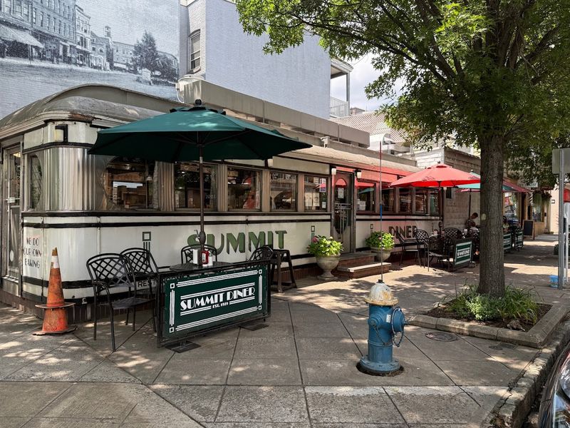 Summit Diner