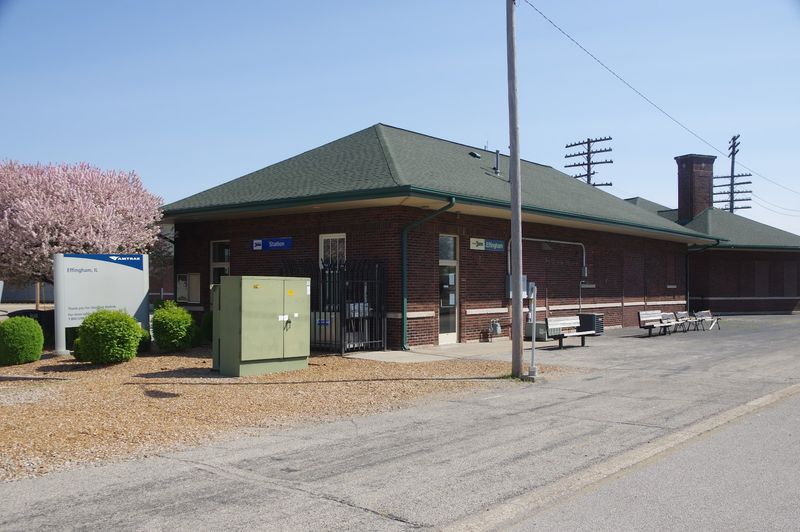 Effingham Amtrak Station, Effingham