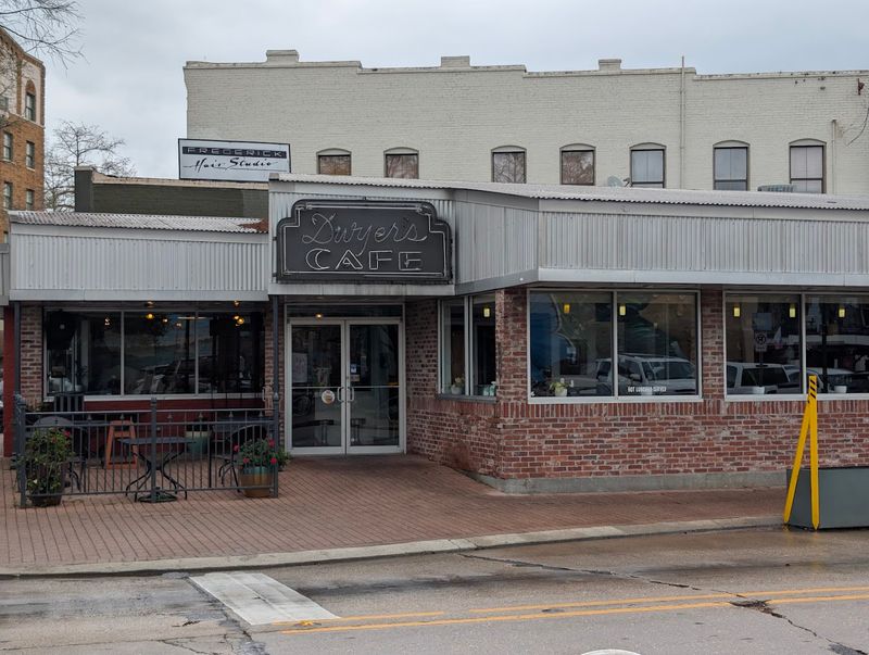 Dwyer's Cafe