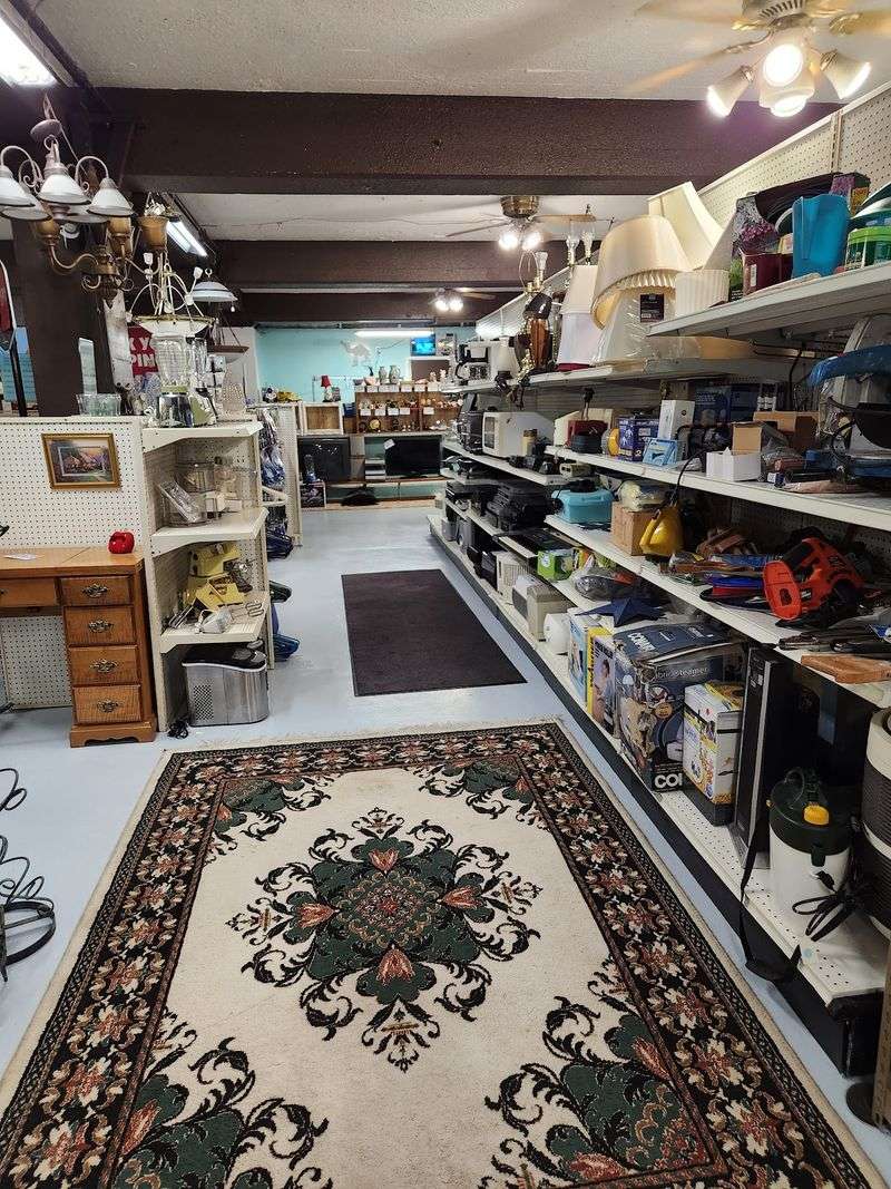 E-mart Eagles Lodge Thrift Shop